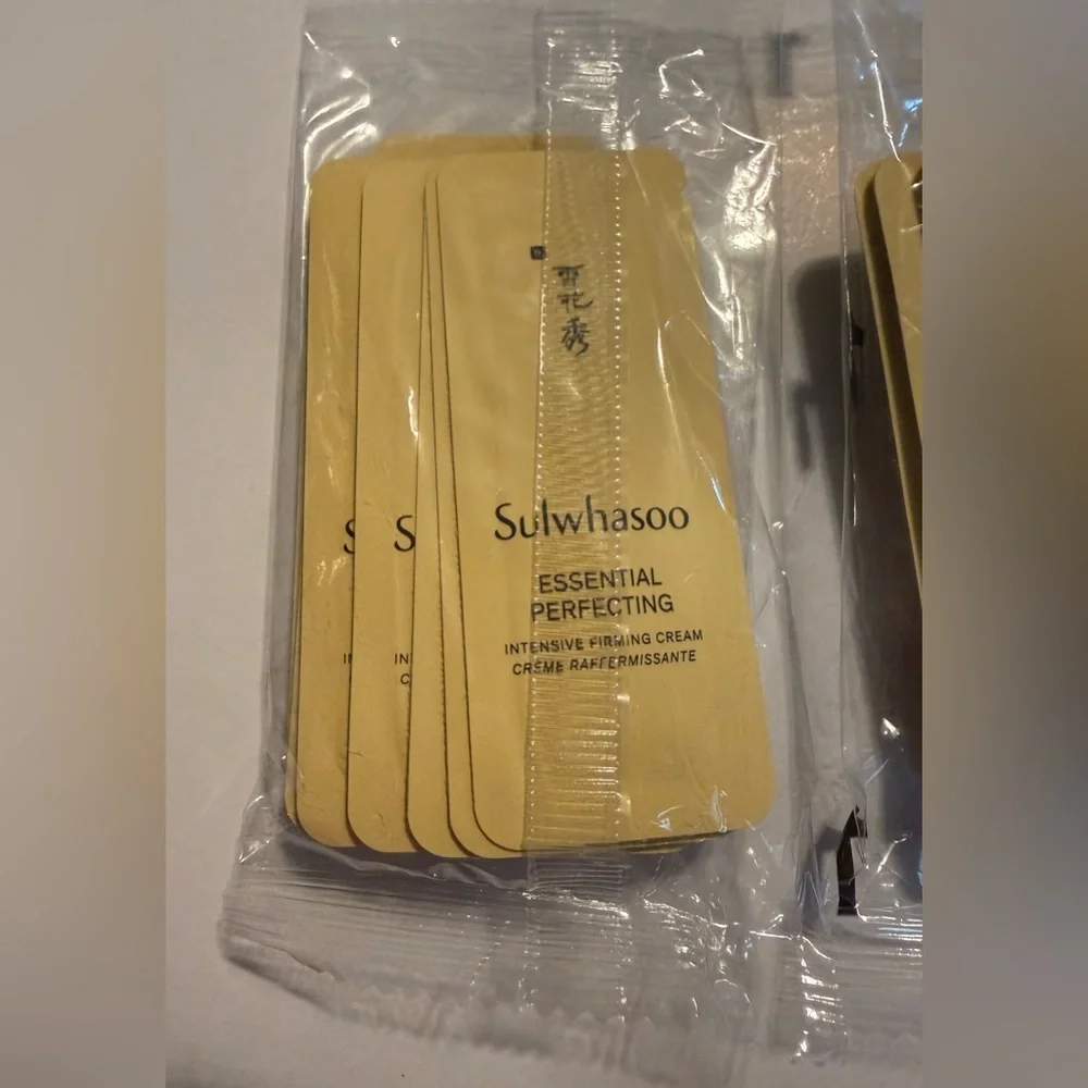 Sulwhasoo Essential Perfecting Intensive Firming Cream 1ml x 24pcs K-Beauty